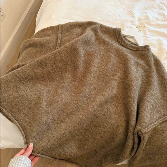 Peppermayo Exclusive - Jack Oversized Knit Sweater - Tan Marle S/M - Picture 4 of 4